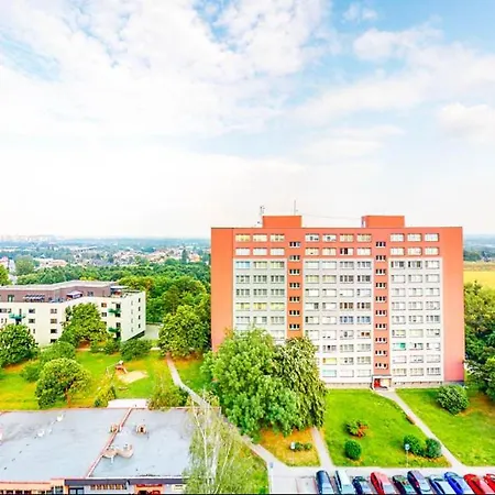 Novy Apartman V Ostrave U Misky S Akvariem A Vyhledem Z Balkonu Na Beskydy Ostrava Exterior photo
