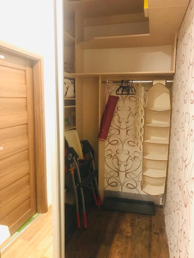 Apartment Novy V Ostrave U Misky S Akvariem A Vyhledem Z Balkonu Na Beskydy